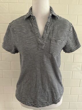 Vineyard Vines - Navy Blue & White Striped Polo Tee